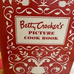 Betty Crocker Picture Cookbook
Highly collectible reprint of 1950 Edition